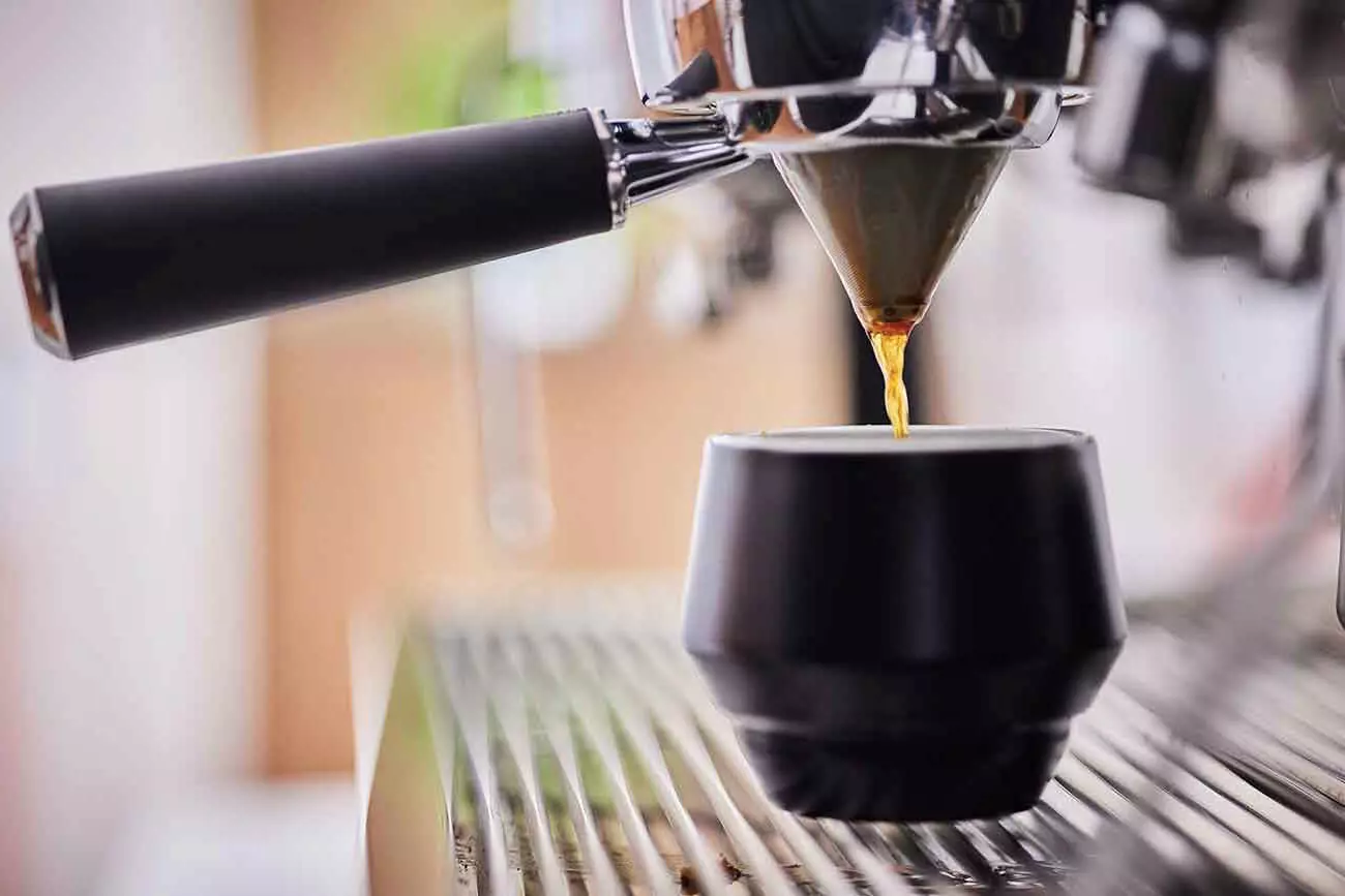 Victoria Arduino Eagle One Prima černý kávovar | Lázeňská káva